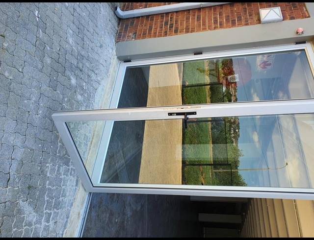 BUSINESS PROPERTY TO RENT IN WELTEVREDENPARK EXT